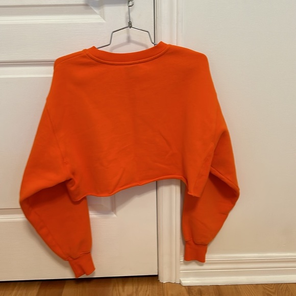 TNA COZY FLEEZE Boyfriend cropped sweater - Picture 2 of 4